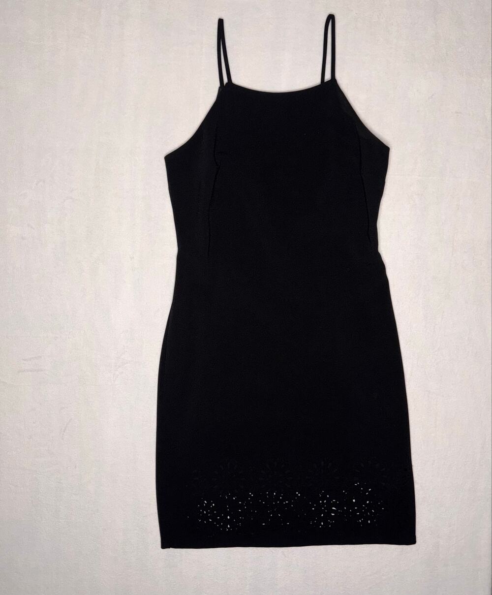 LBD Banana R Black 0 Shift Dress